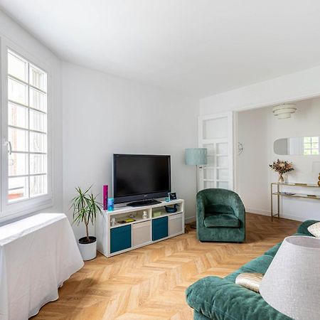 Апартаменты Guestready - Luxe Living Near The Eiffel Tower Париж Экстерьер фото