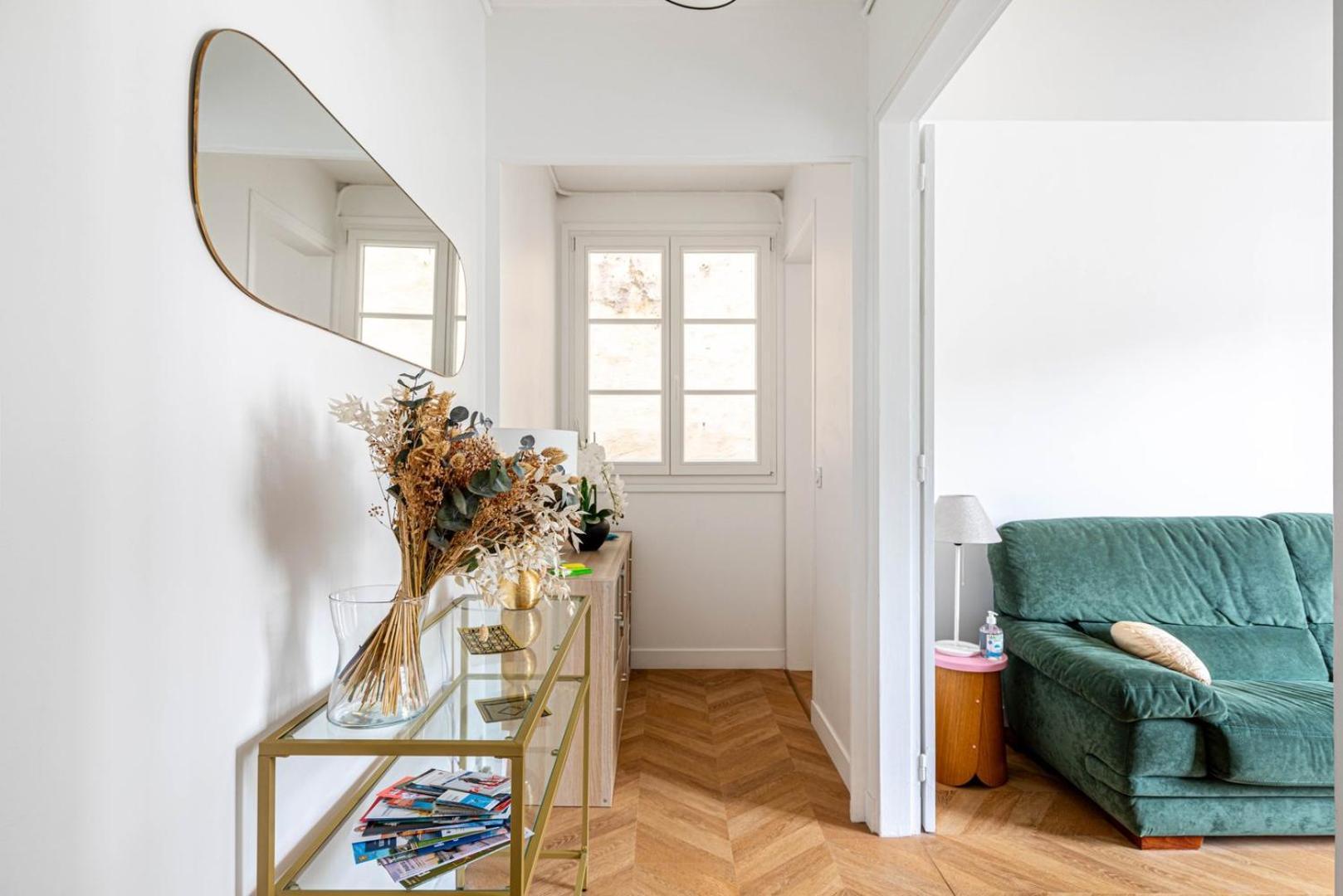 Апартаменты Guestready - Luxe Living Near The Eiffel Tower Париж Экстерьер фото